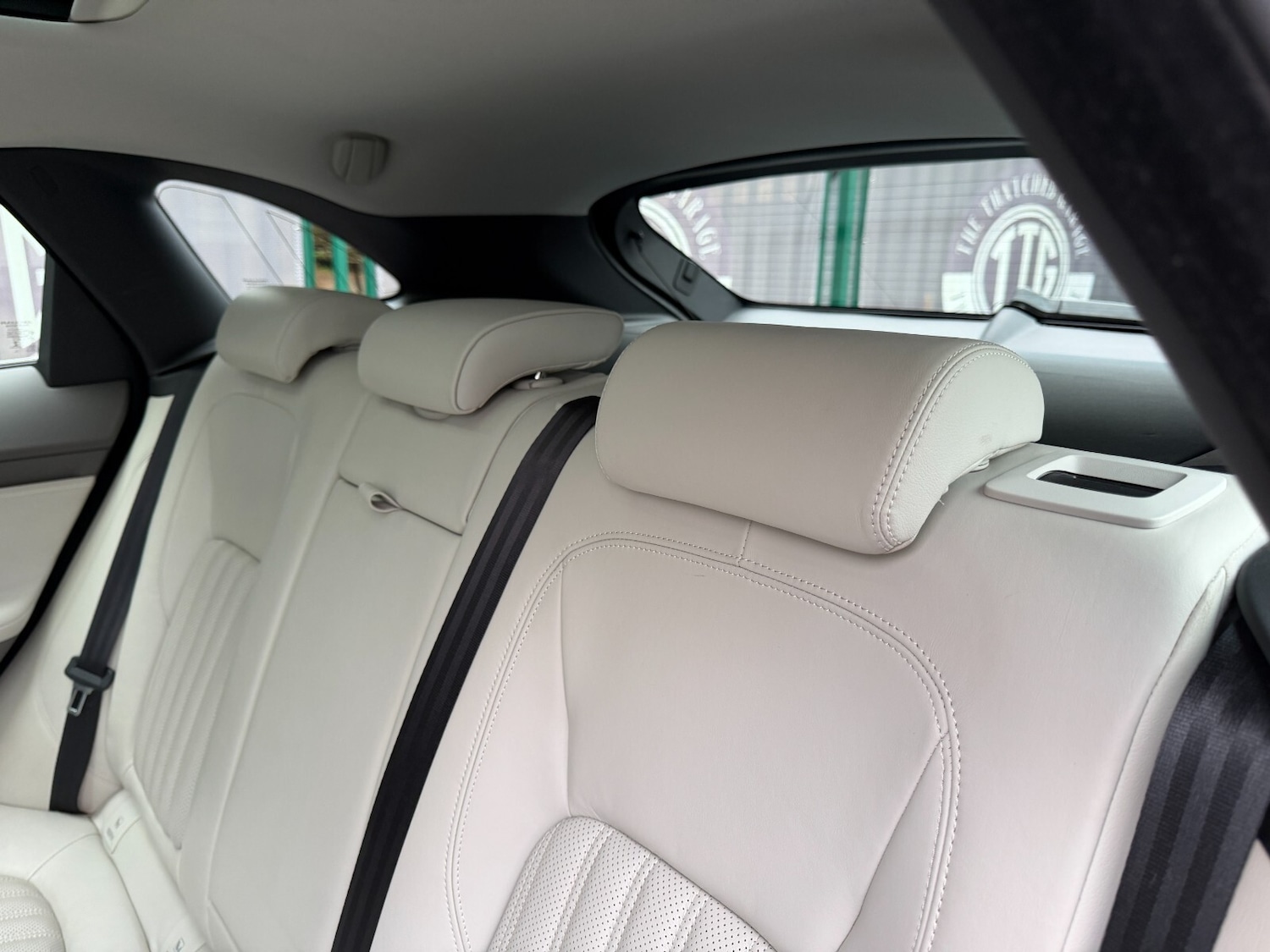 Used Jaguar F-Pace 2017 for sale - 76514833: Photo 33