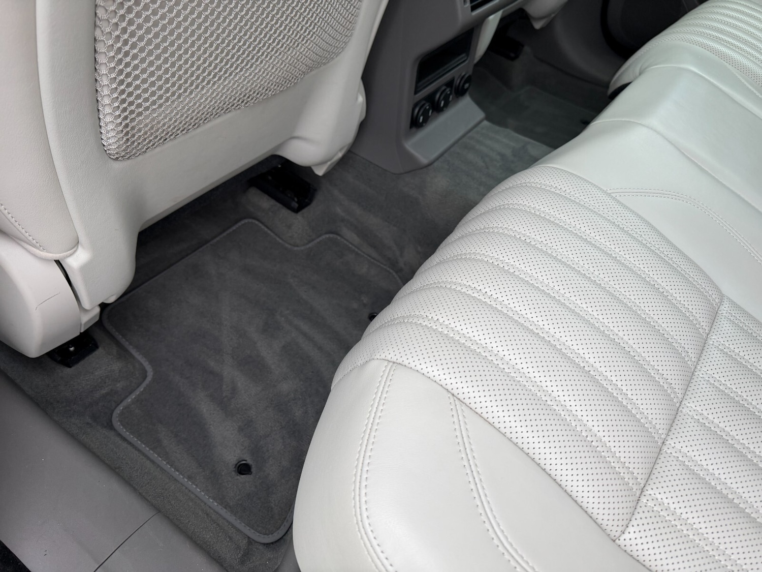 Used Jaguar F-Pace 2017 for sale - 76514833: Photo 35