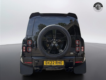 Used Land Rover Defender 2022 for sale - 79445881: Photo