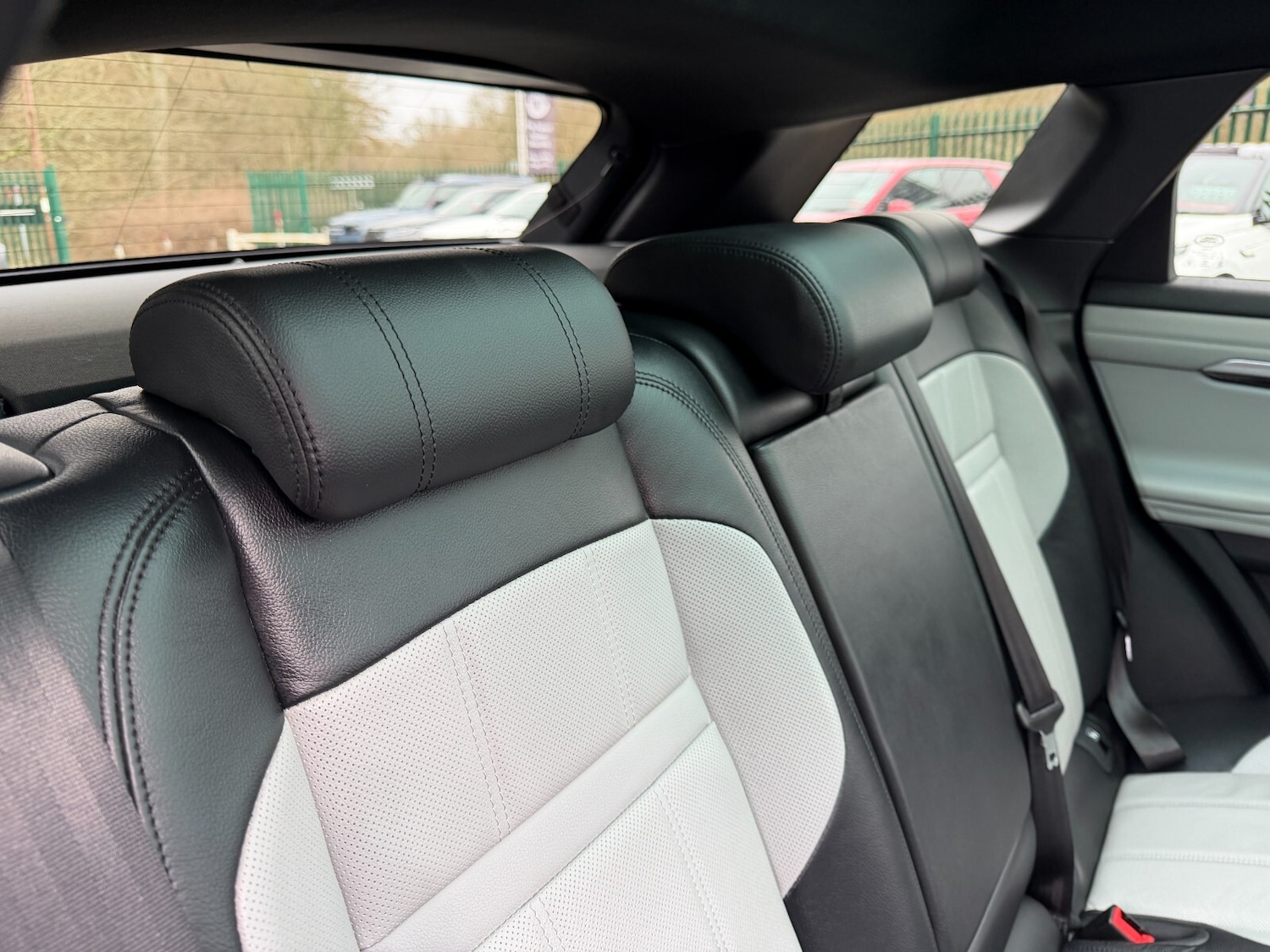 Used Land Rover Range Rover Evoque 2019 for sale - 77619102: Photo 31