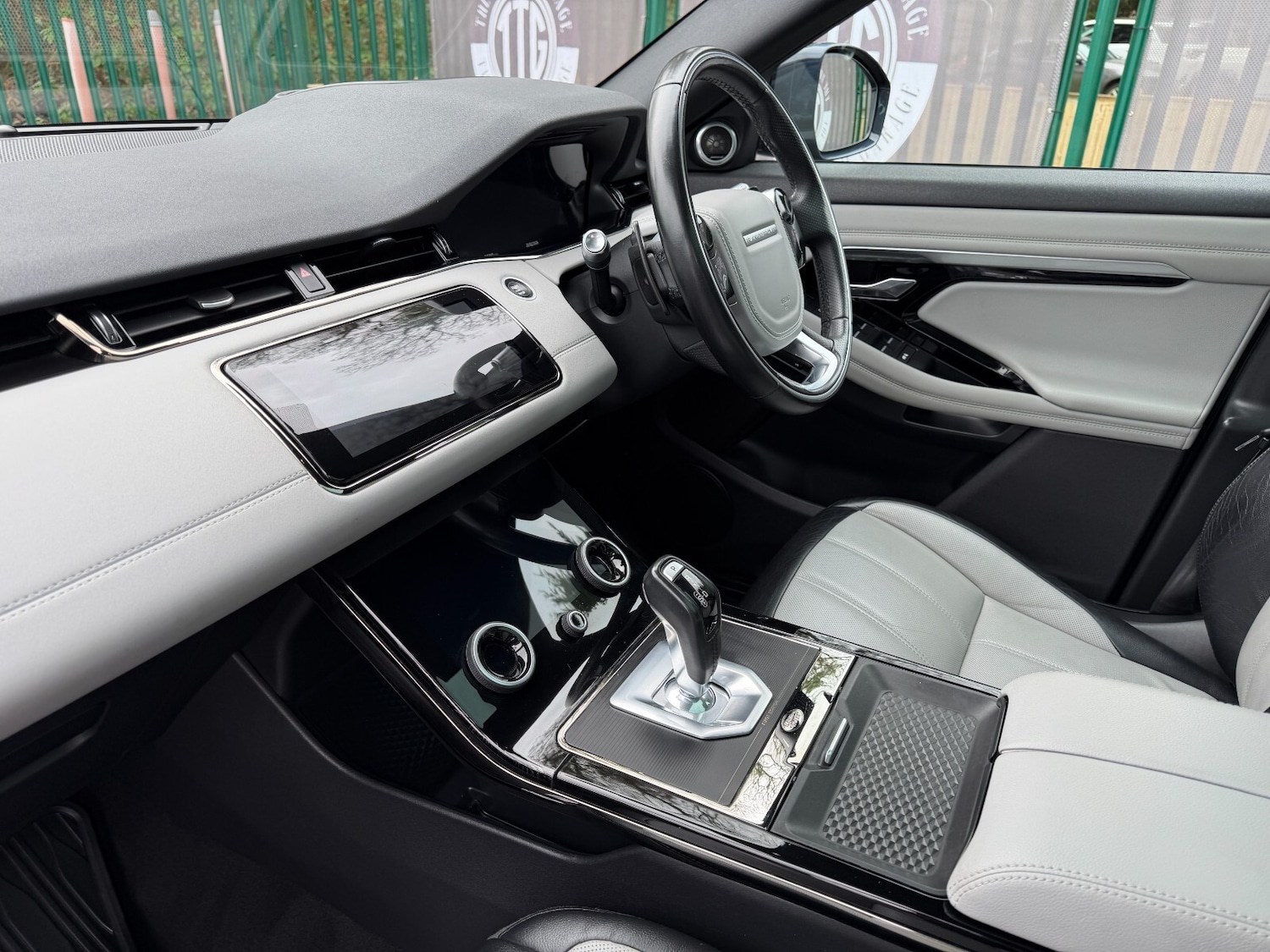 Used Land Rover Range Rover Evoque 2019 for sale - 77619102: Photo 43