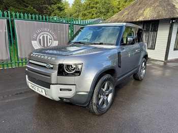 Used Land Rover Defender 2021 for sale - 76366516: Photo