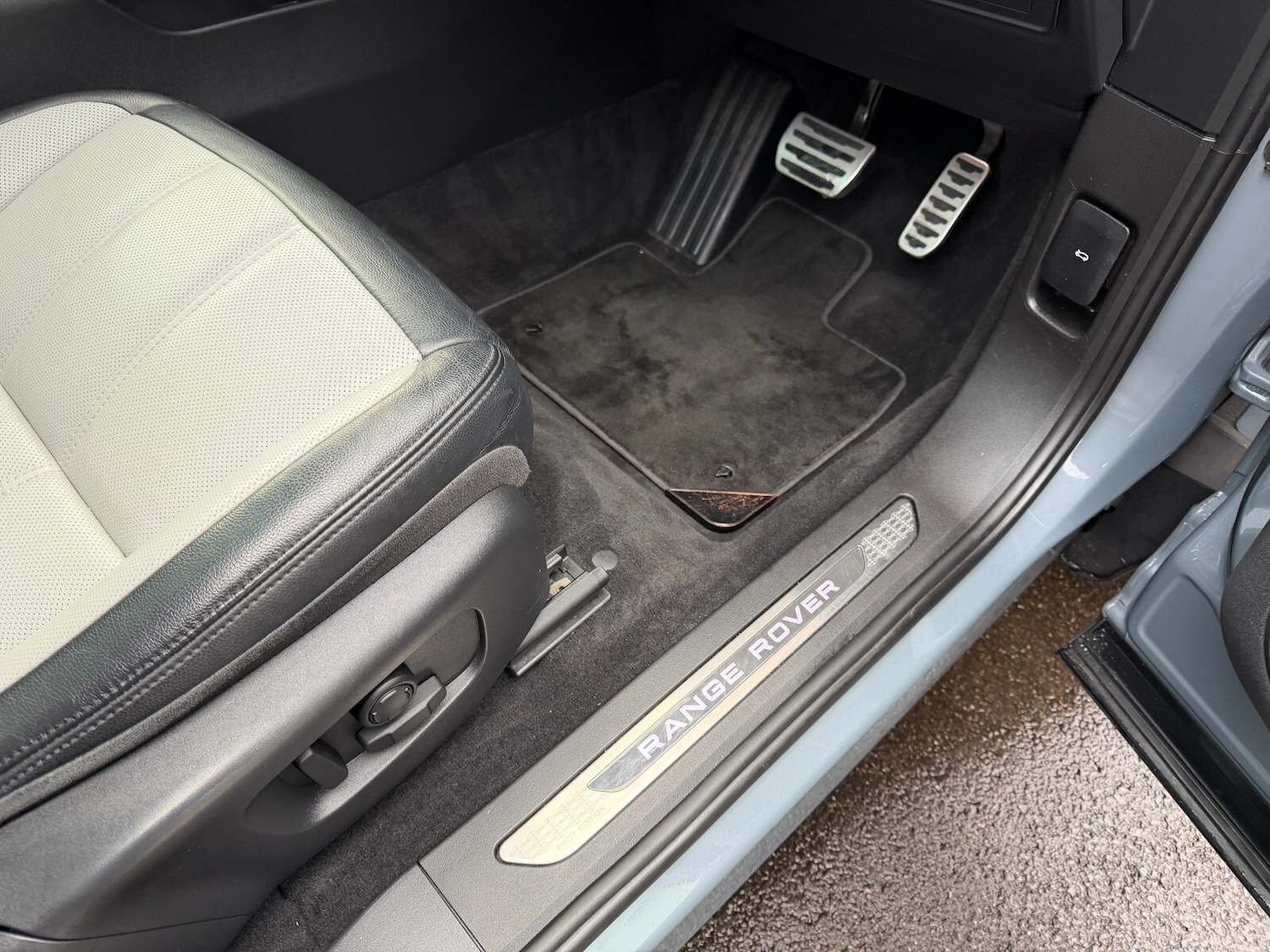 Used Land Rover Range Rover Evoque 2019 for sale - 77285712: Photo 12