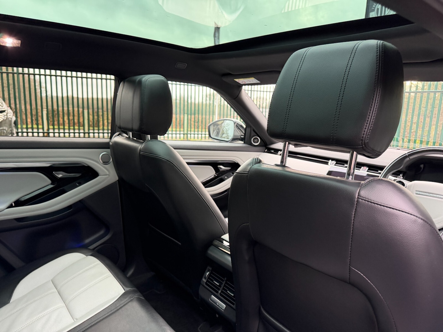 Used Land Rover Range Rover Evoque 2019 for sale - 77285712: Photo 29