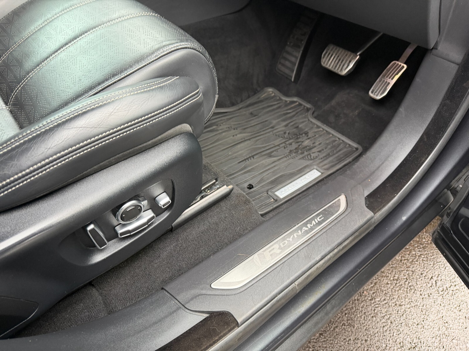 Used Land Rover Range Rover Velar 2018 for sale - 77388906: Photo 23