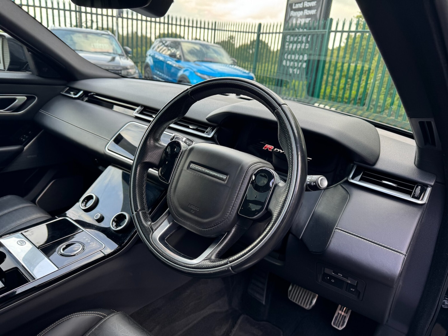 Used Land Rover Range Rover Velar 2017 for sale - 76366611: Photo 10