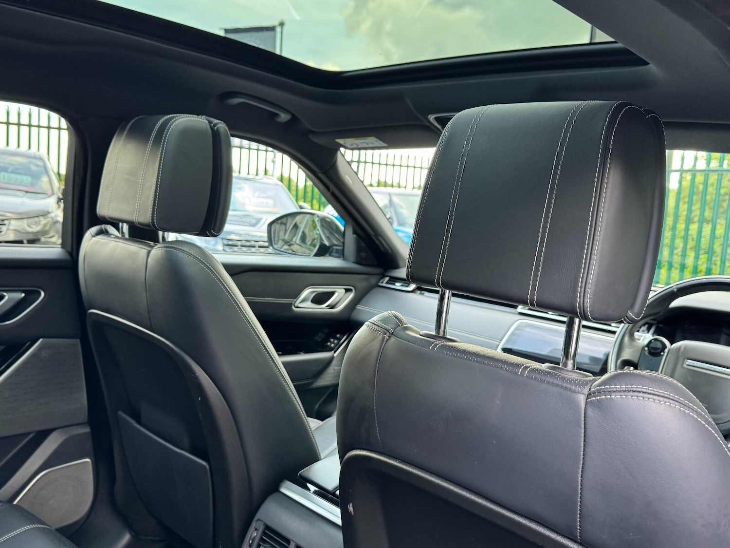 Used Land Rover Range Rover Velar 2017 for sale - 76366611: Photo 29