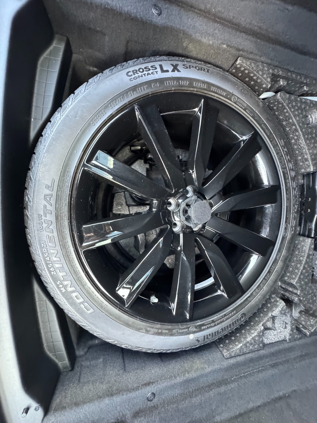Used Land Rover Range Rover Velar 2017 for sale - 76366611: Photo 40