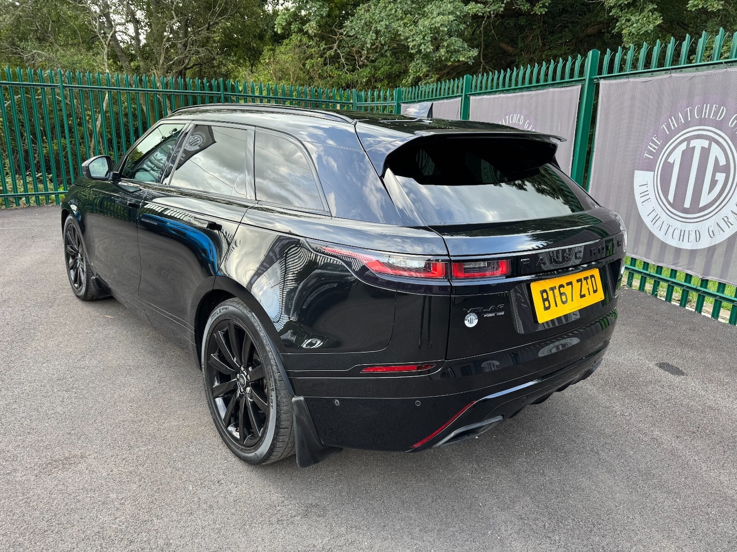 Used Land Rover Range Rover Velar 2017 for sale - 76366611: Photo 5
