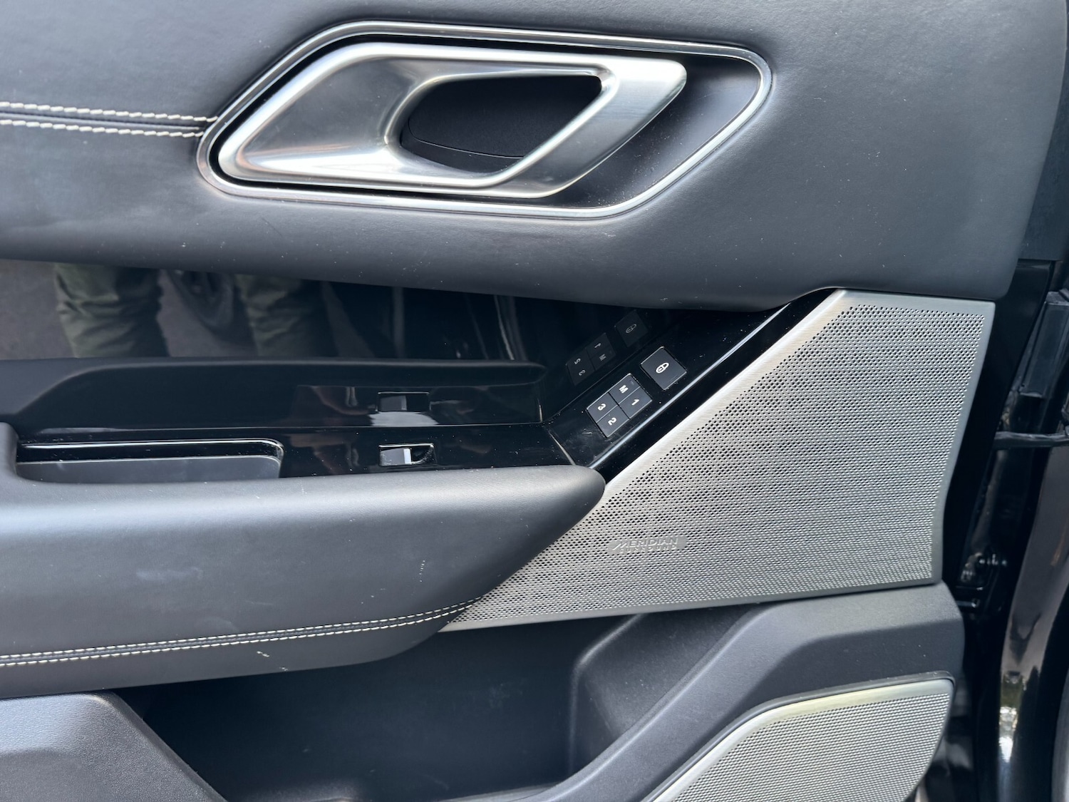 Used Land Rover Range Rover Velar 2017 for sale - 76366611: Photo 53