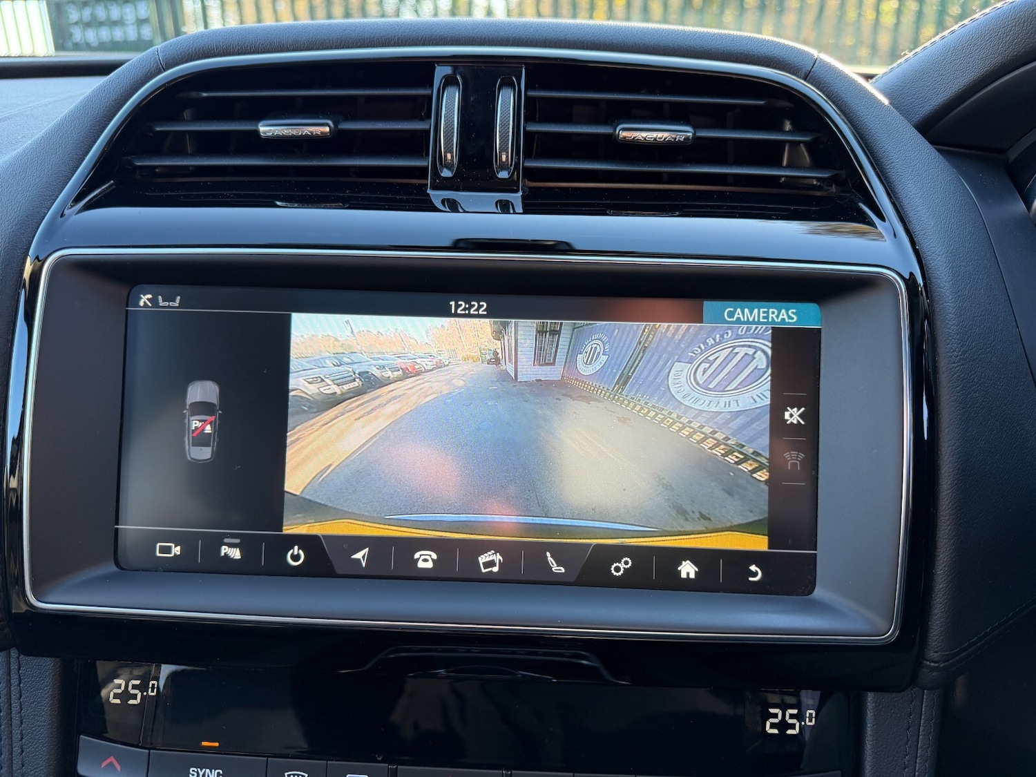 Used Jaguar F-Pace 2018 for sale - 76664513: Photo 21