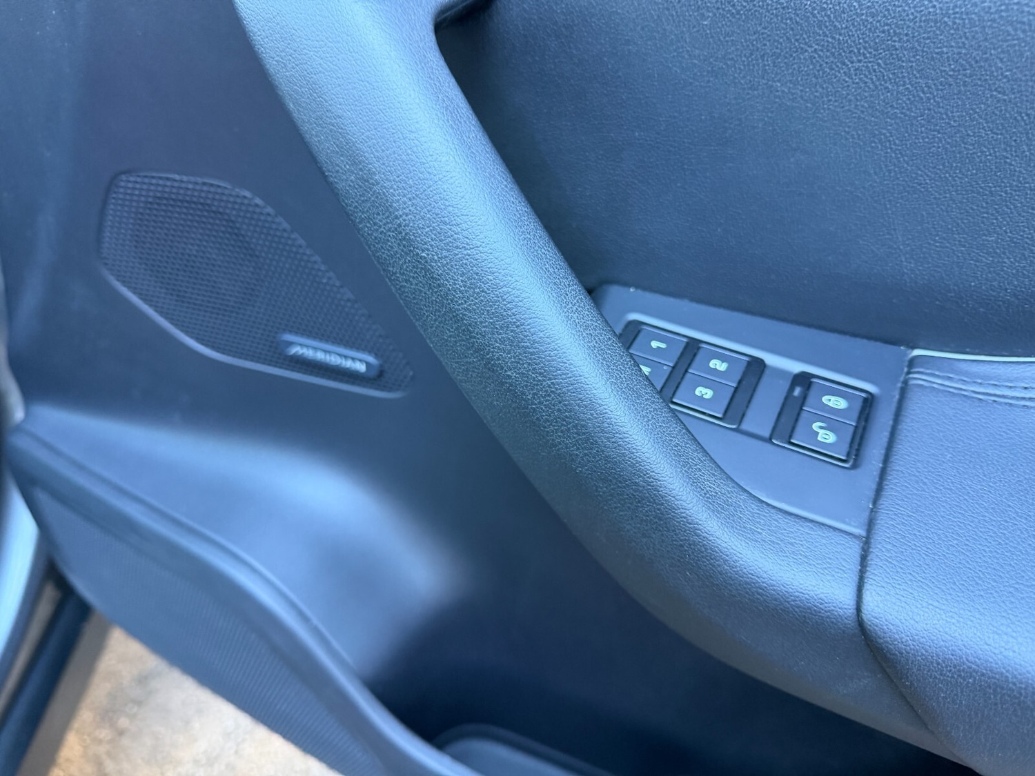 Used Jaguar F-Pace 2018 for sale - 76664513: Photo 25