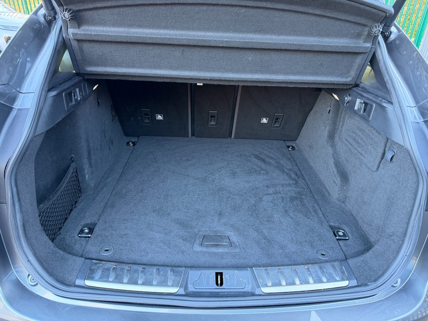 Used Jaguar F-Pace 2018 for sale - 76664513: Photo 33