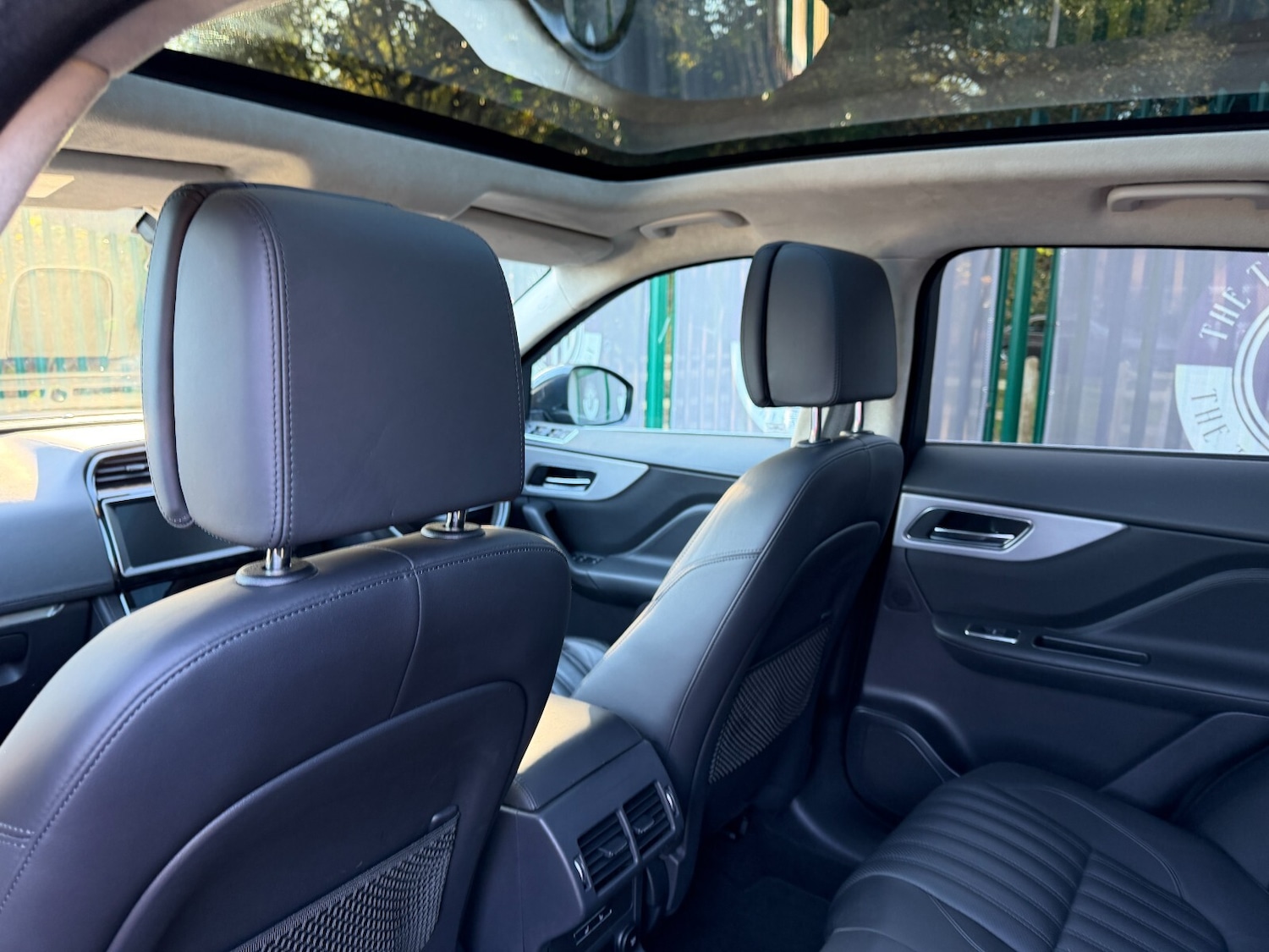 Used Jaguar F-Pace 2018 for sale - 76664513: Photo 38