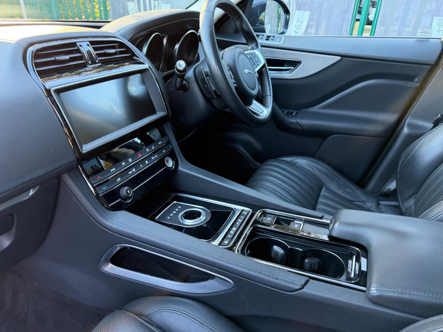 Used Jaguar F-Pace 2018 for sale - 76664513: Photo 42