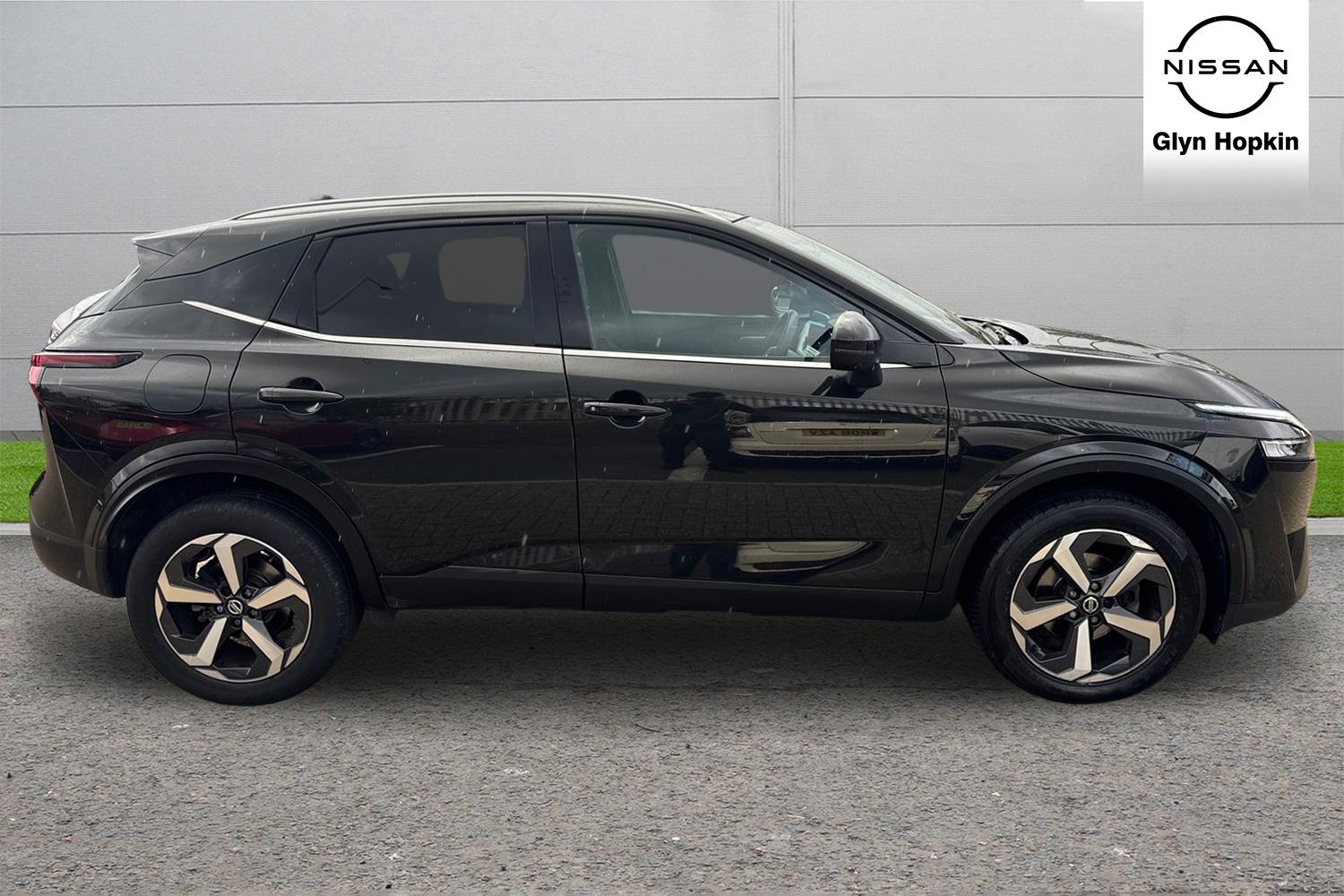 Used Nissan Qashqai 2021 for sale - 76400603: Photo 2