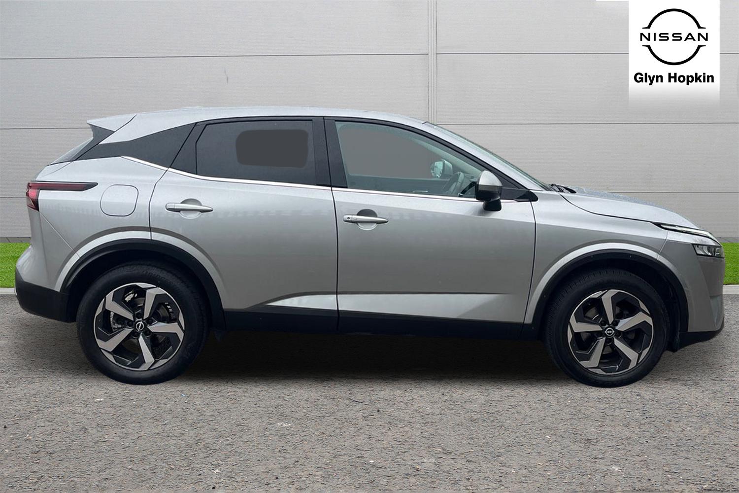 Used Nissan Qashqai 2022 for sale - 76074491: Photo 2