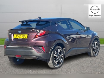 Used Toyota C-HR 2023 for sale - 75843525: Photo