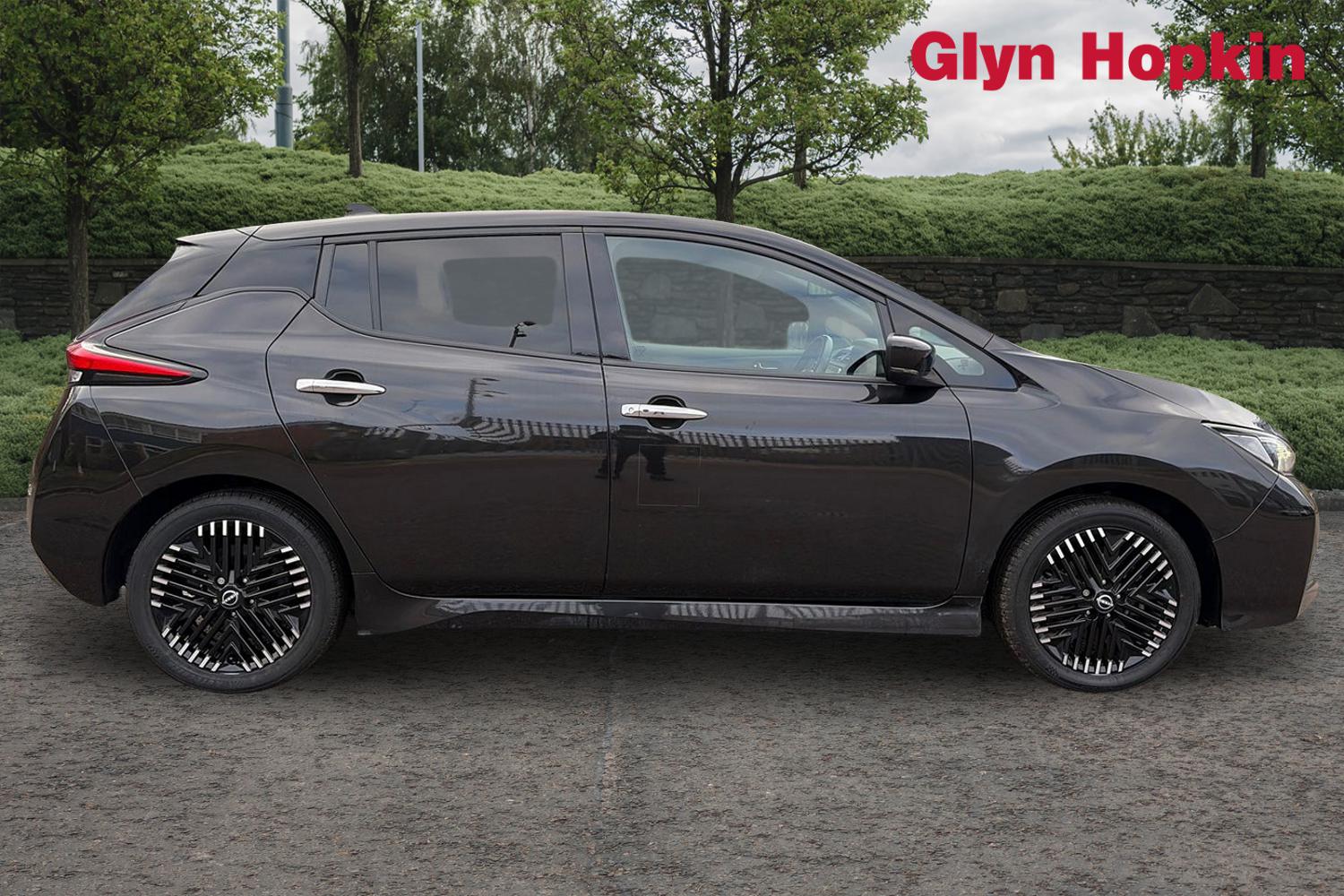 Used Nissan Leaf 2022 for sale - 77499578: Photo 2