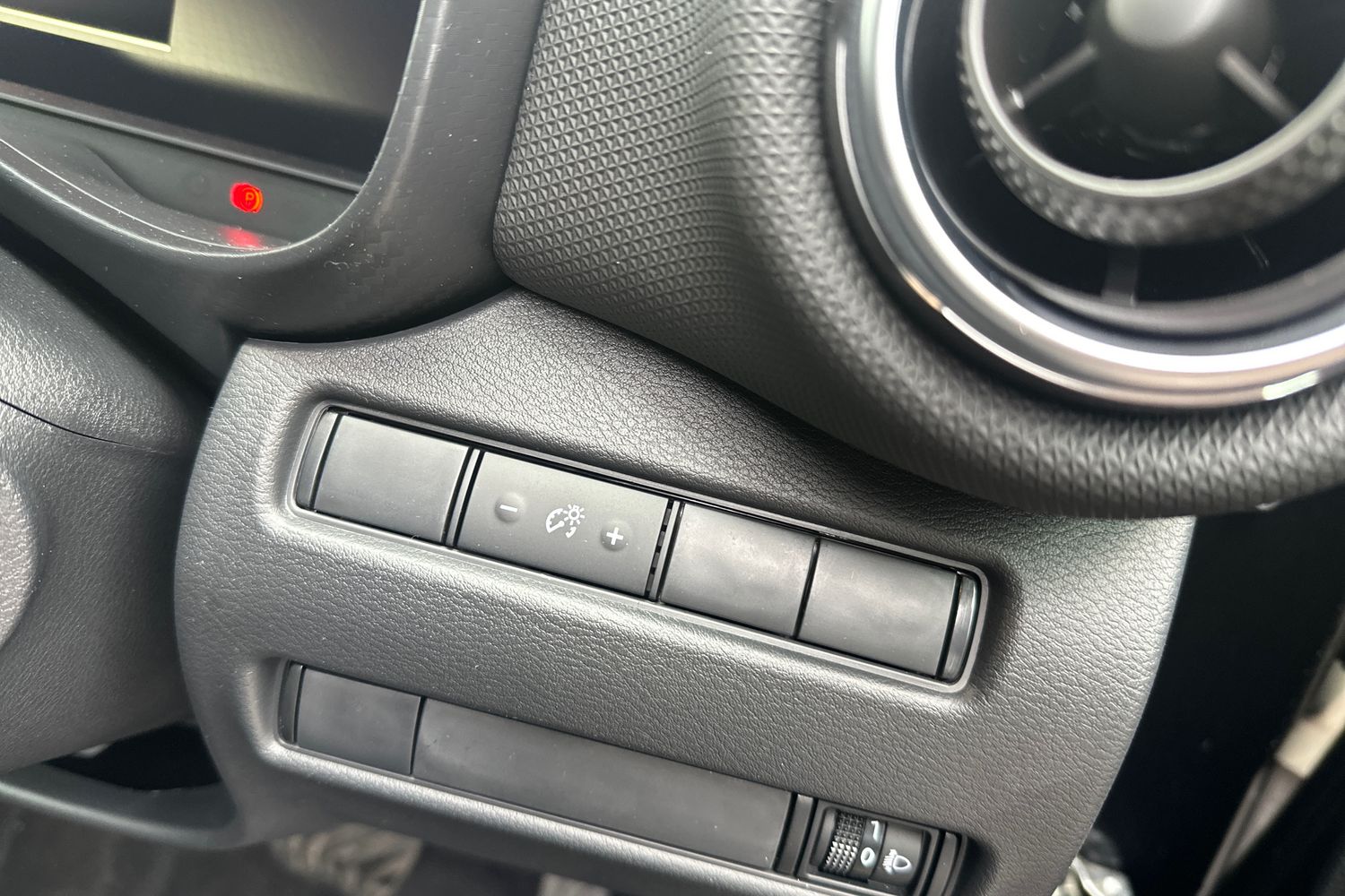 Used Nissan Juke 2025 for sale - 77087424: Photo 31