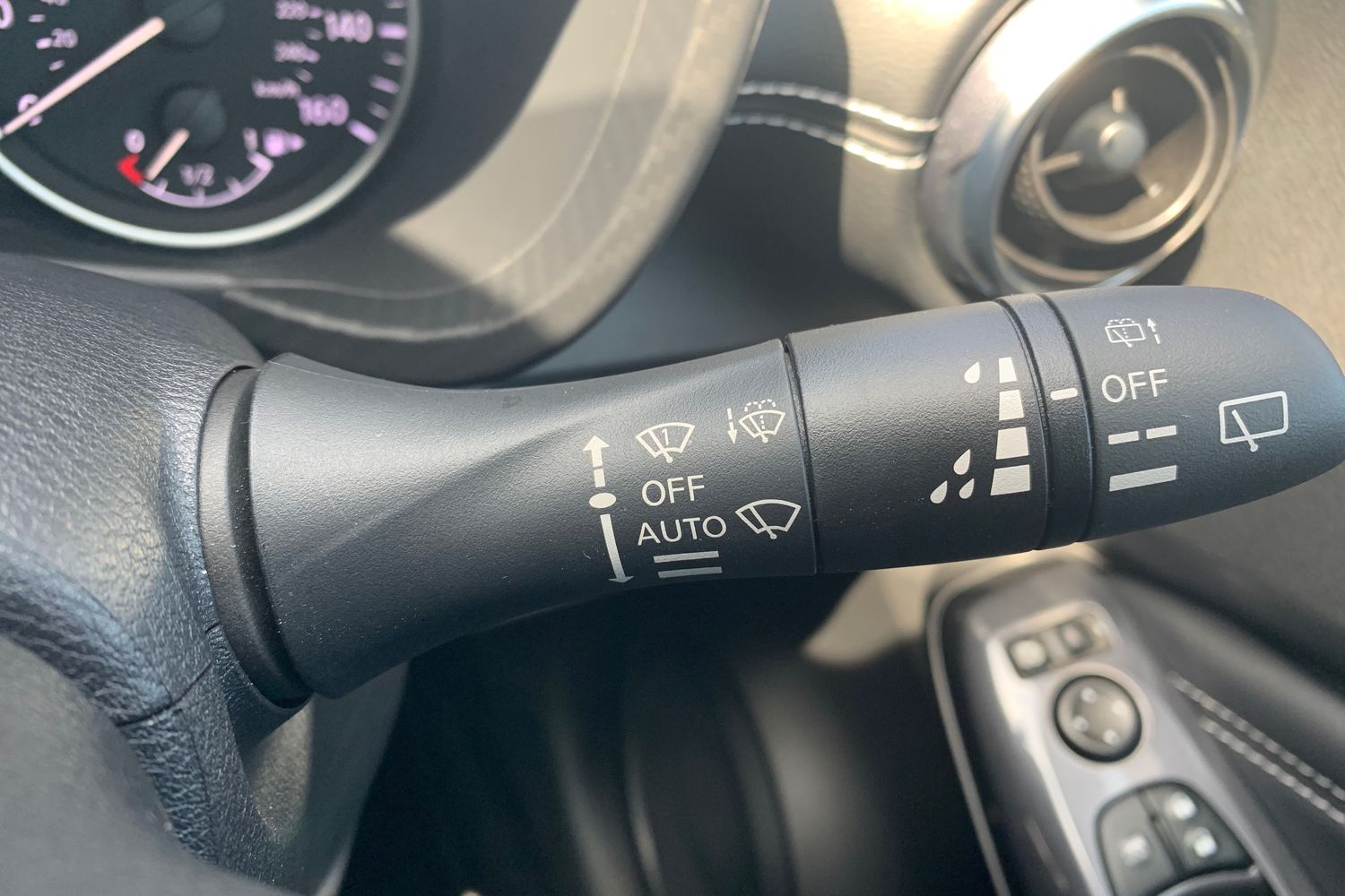 Used Nissan Juke 2022 for sale - 77055679: Photo 35