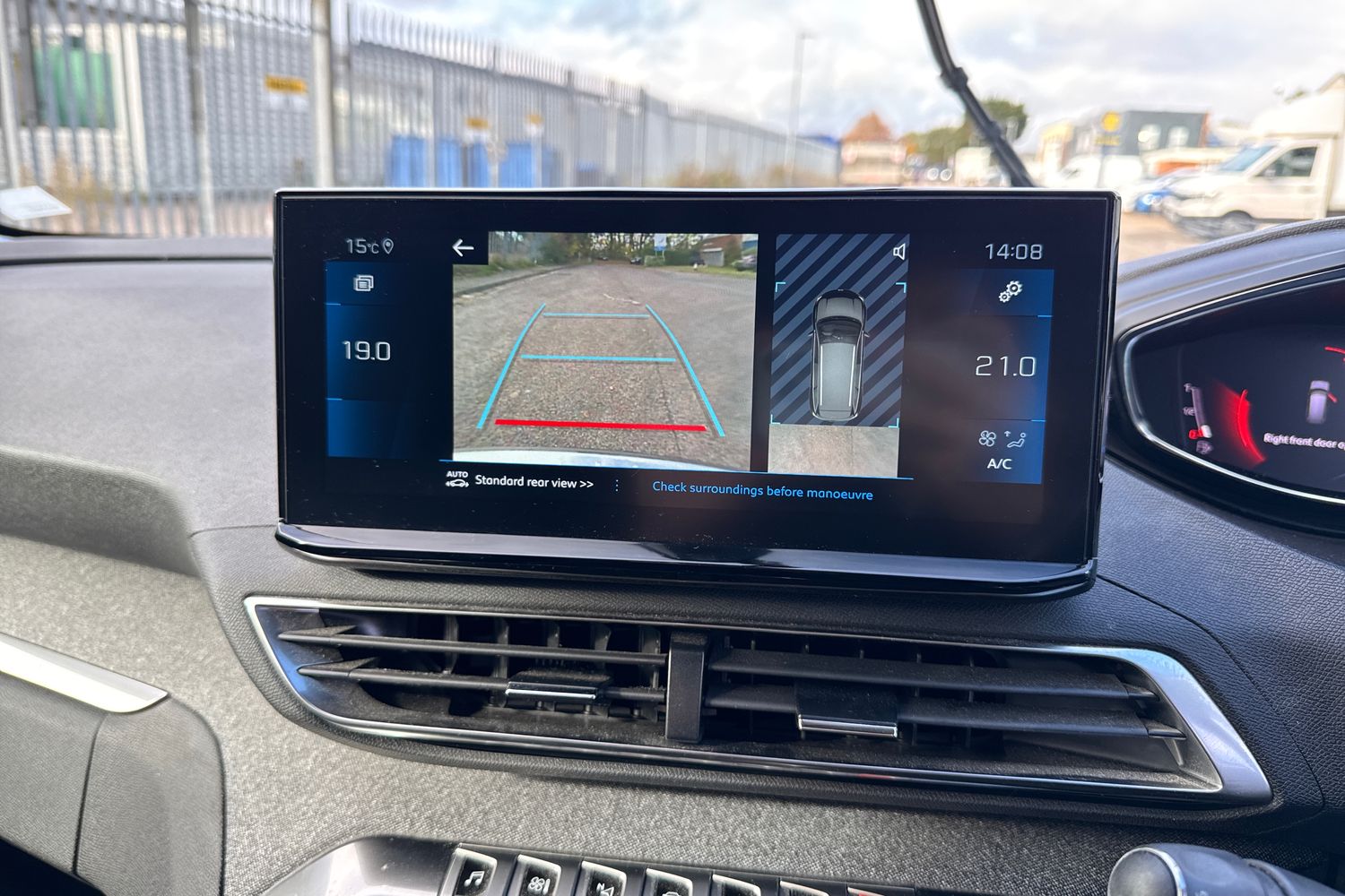 Used Peugeot 5008 2021 for sale - 76316897: Photo 19