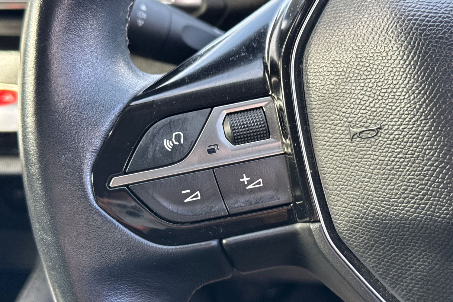 Used Peugeot 5008 2021 for sale - 76316897: Photo 21