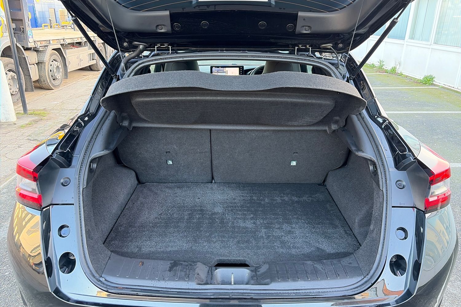 Used Nissan Juke 2024 for sale - 77047641: Photo 24