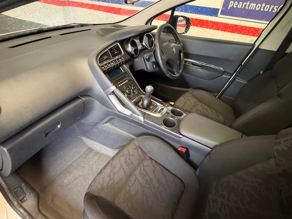 Used Peugeot 3008 2011 for sale - 72349249: Photo 11