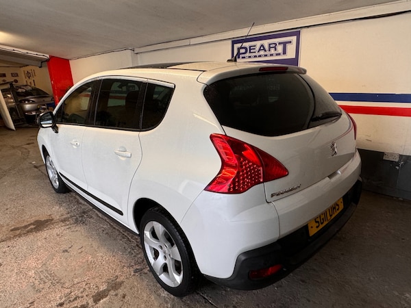 Used Peugeot 3008 2011 for sale - 72349249: Photo 18