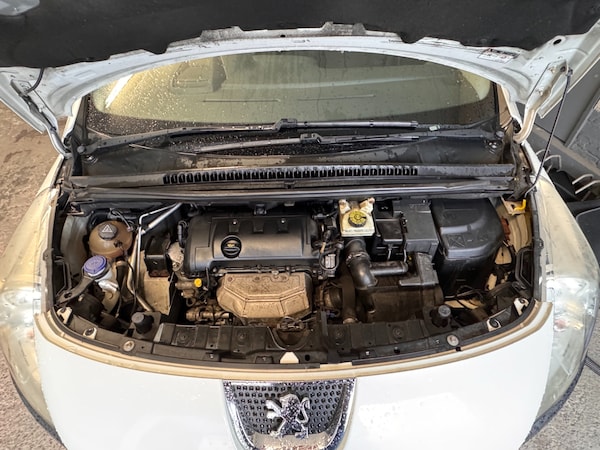 Used Peugeot 3008 2011 for sale - 72349249: Photo 19