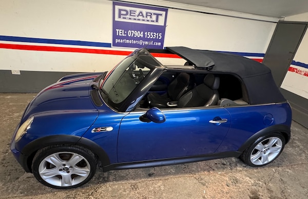 Used MINI Convertible 2005 for sale - 72446161: Photo 9