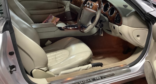 Used Jaguar XK8 1999 for sale - 73381670: Photo 2