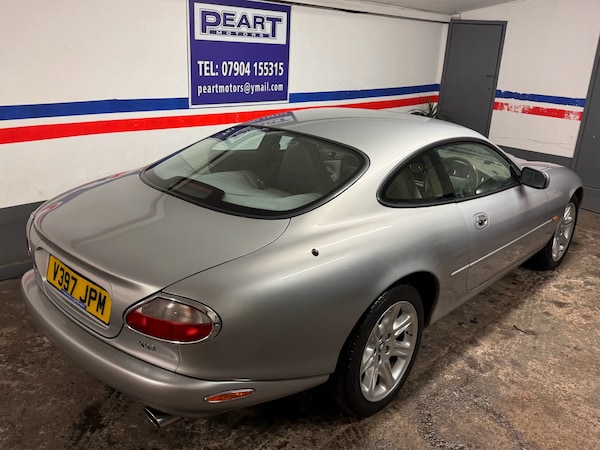 Used Jaguar XK8 1999 for sale - 73381670: Photo 4