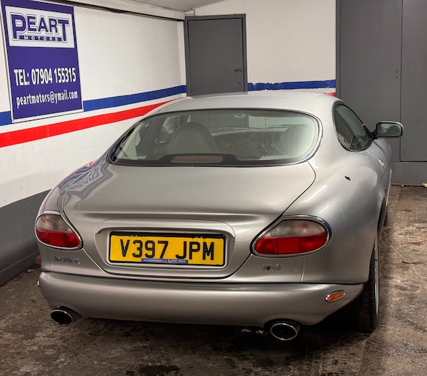 Used Jaguar XK8 1999 for sale - 73381670: Photo 5