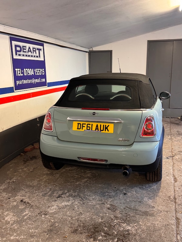 Used MINI Convertible 2011 for sale - 73201063: Photo 18