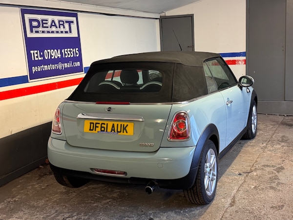 Used MINI Convertible 2011 for sale - 73201063: Photo 19