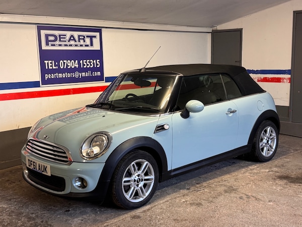 Used MINI Convertible 2011 for sale - 73201063: Photo 1