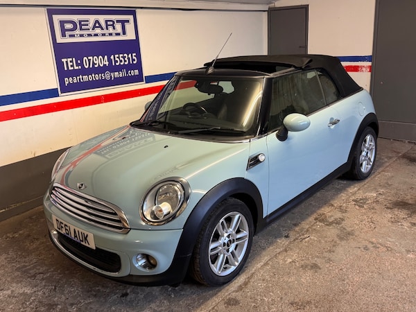 Used MINI Convertible 2011 for sale - 73201063: Photo 5