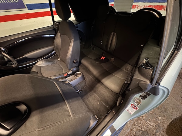 Used MINI Convertible 2011 for sale - 73201063: Photo 6