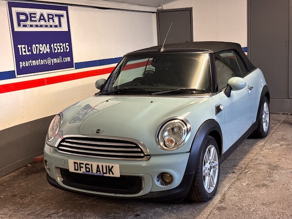 Used MINI Convertible 2011 for sale - 73201063: Photo 8