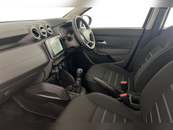 Used Dacia Duster 2023 for sale - 79181256: Photo