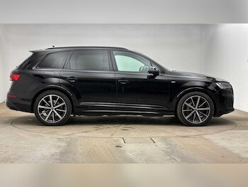 Used Audi Q7 2021 for sale - 79182633: Photo