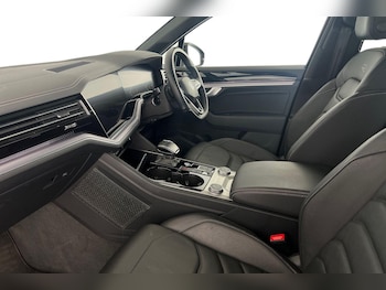 Used Volkswagen Touareg 2022 for sale - 79182640: Photo
