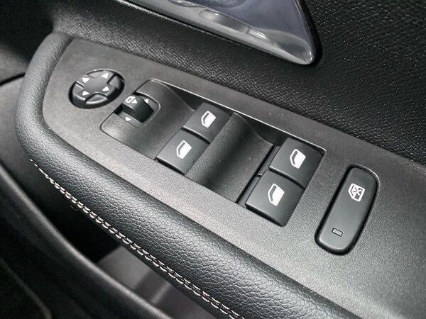 Used Vauxhall Mokka 2023 for sale - 75999612: Photo 21