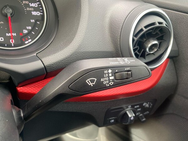 Used Audi Q2 2017 for sale - 76070220: Photo 26