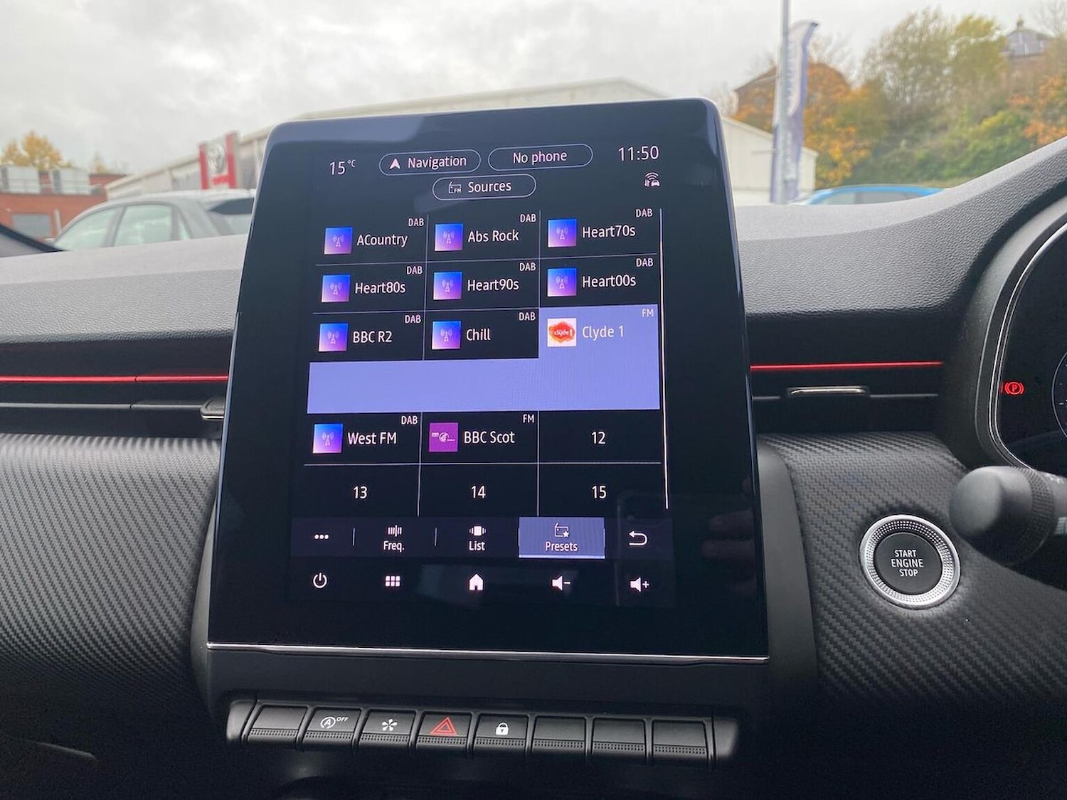 Used Renault Clio 2023 for sale - 76352486: Photo 11