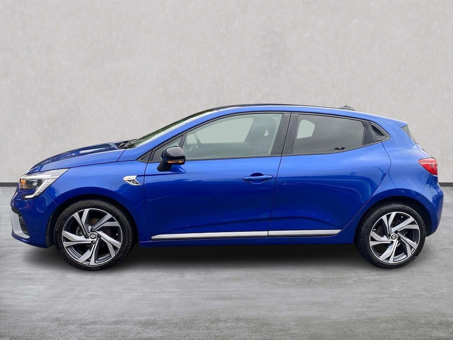 Used Renault Clio 2023 for sale - 76352486: Photo 19