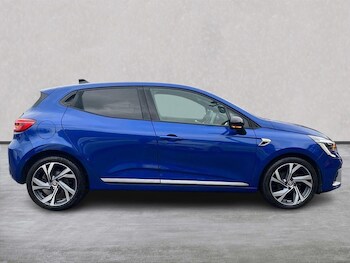 Used Renault Clio 2023 for sale - 76352486: Photo