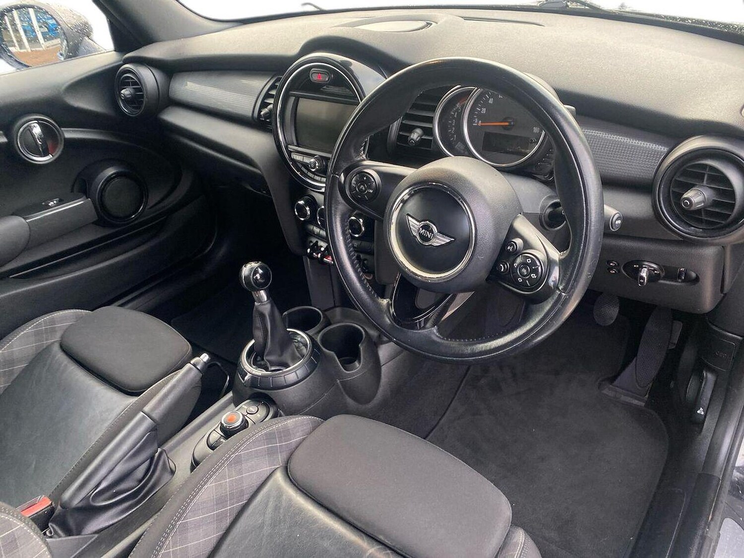 Used MINI Convertible 2017 for sale - 76281140: Photo 15
